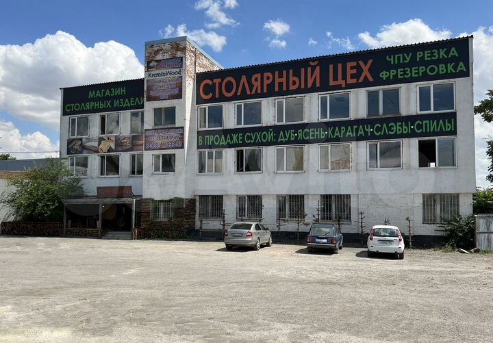Здание 1025 м² с участком (собственник)
