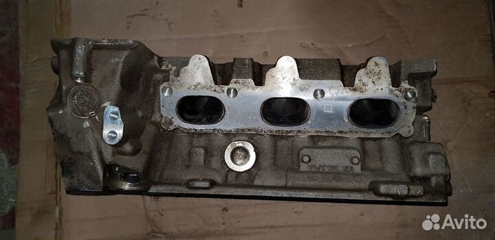 Audi A6 (C6) Головка блока цилиндров BDW 2.4 прав