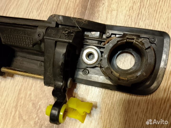 Mitsubishi Ручка двери передняя левая MR271867