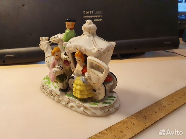 Фарфоровые статуэтки