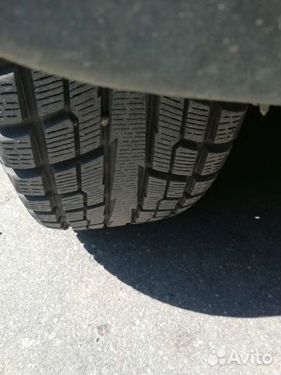 Yokohama Ice Guard F700Z 215/65 R16