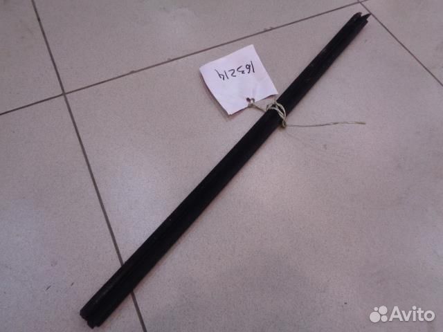 Уплотнитель стекла двери задней правой (бархотка