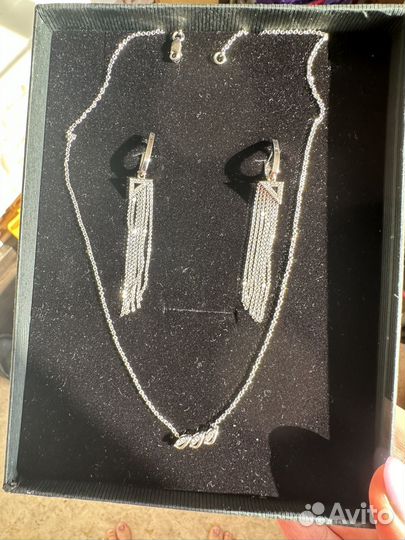 Золотое колье с серьгами с бриллиантами