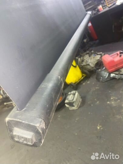 Полка багажника Opel Zafira B 2006