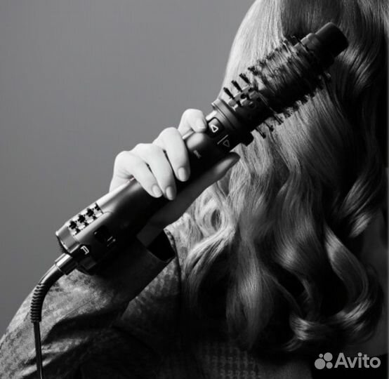 Фен-щетка Rowenta Karl Lagerfeld CF961LF0