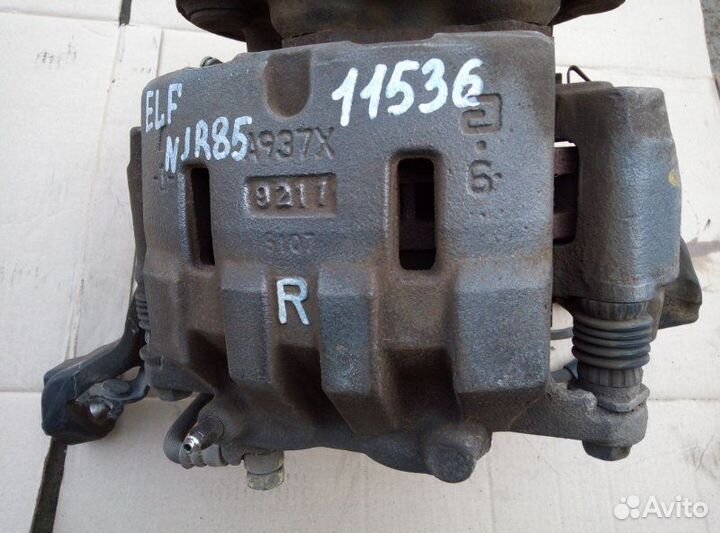 Тормозной суппорт правый Isuzu Elf NJR85 4JJ1 2009