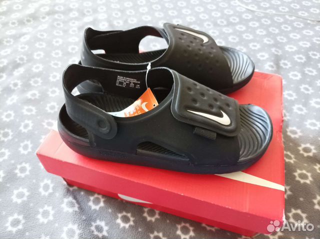 Сандалии новые 36.5 Nike
