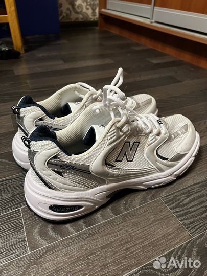Кроссовки new balance