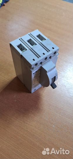 Автоматически выключатель КЭАЗ 100А