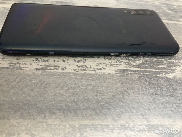 Samsung Galaxy A50, 4/64 ГБ