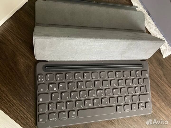 Беспроводная клавиатура Apple iPad Smart Keyboard