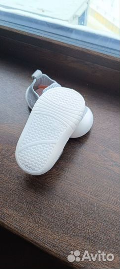 Кроссовки босоногие новые