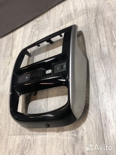 Рамка магнитолы Nissan terrano d10