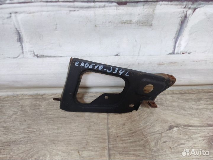 Кронштейн радиатора левый ваз 2115