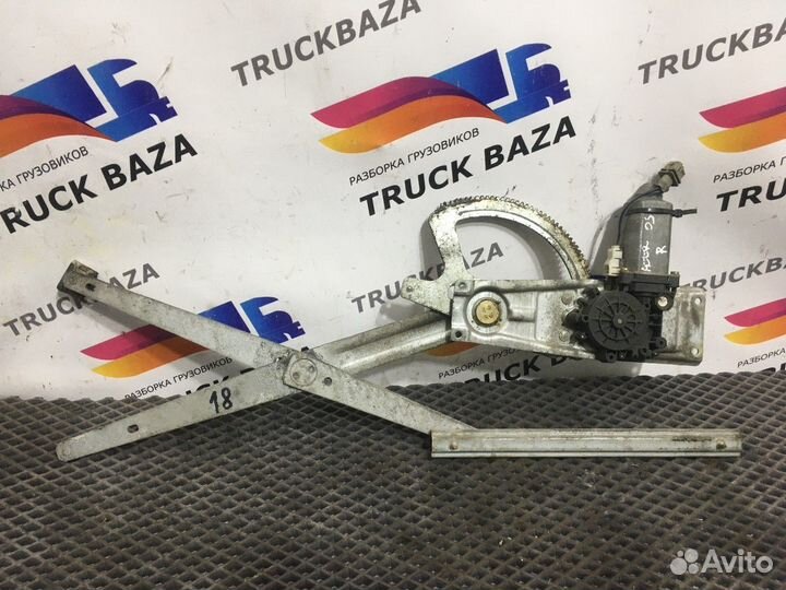 Стеклоподъемник электрический правый