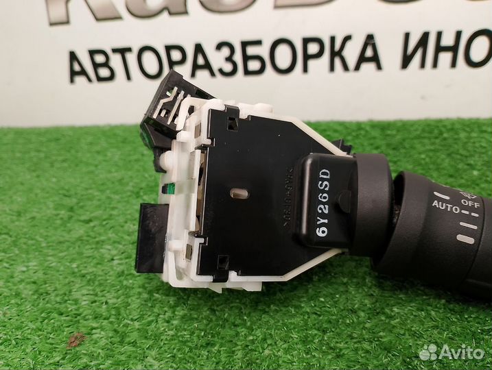 Правый подрулевой переключатель Nissan note E11