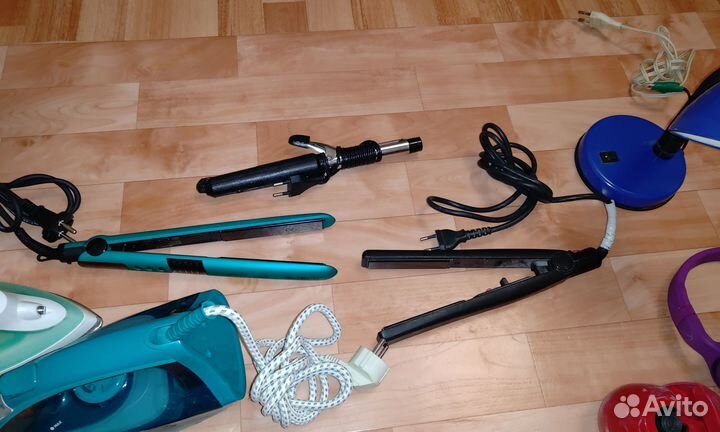 Фен для волос, плойка, щепцы, утюг