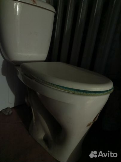 Унитазы и бачки бу