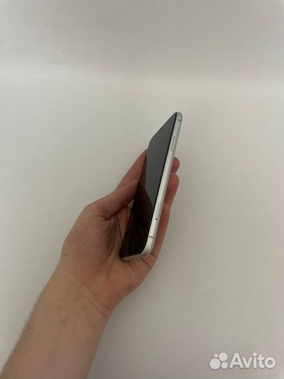 iPhone Xr, 128 ГБ