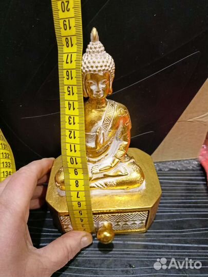 Статуэтка будды