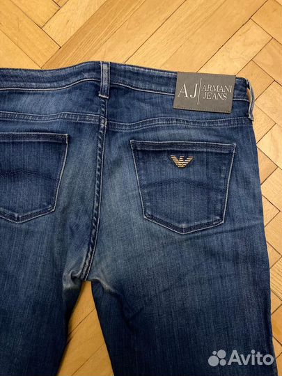 Джинсы armani