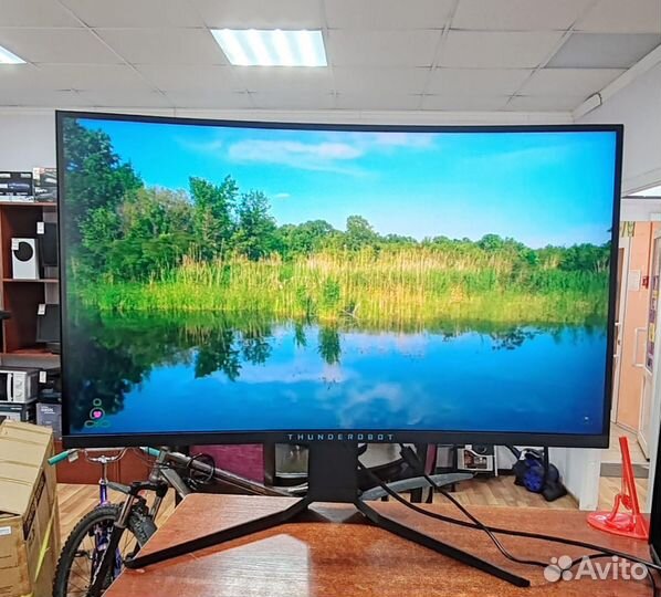 Игровой монитор Thunderobot 27