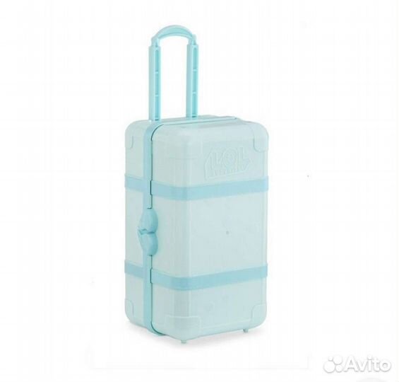 Чемодан с куклой Лол