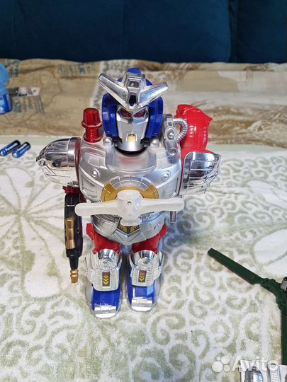 Игрушка робот