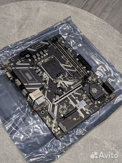 Материнская плата huananzhi b660