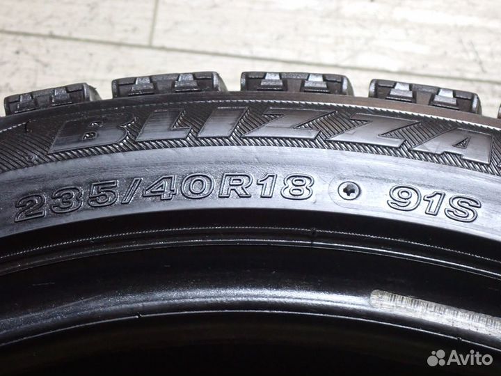 Bridgestone Blizzak VRX 235/40 R18 91S