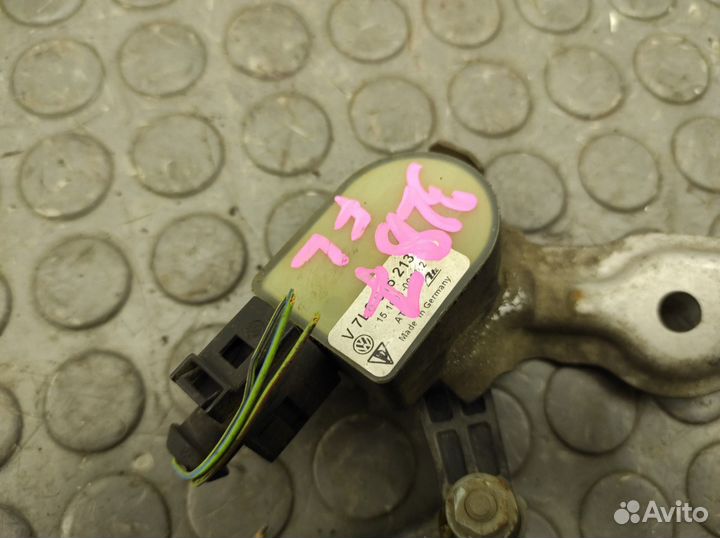 Датчик дорожного просвета Audi Q7 4L BAR 4.2 FSI