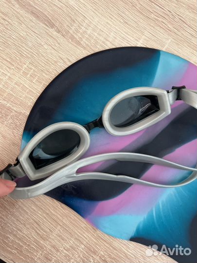 Шапочка и очки для плавания для мальчика