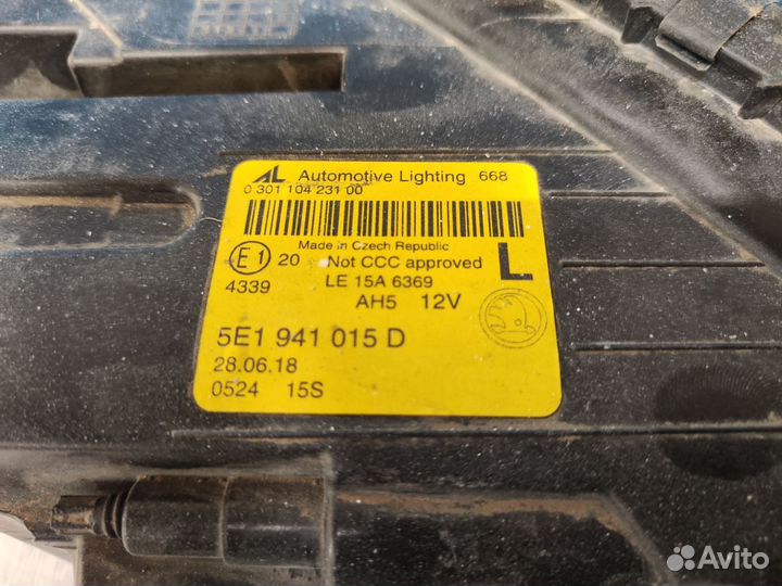 Фара левая Skoda Octavia 2017-2020