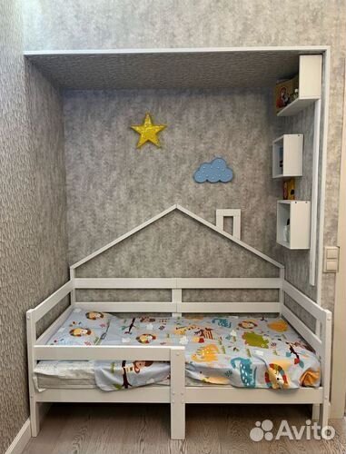 Кроватка от 2х лет Терем Инк с бортиком из натурал