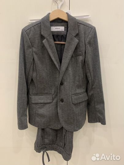 Костюм детский на мальчика 128