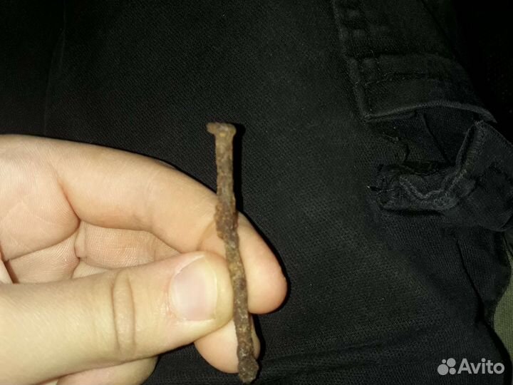 Старинный гвоздь 197год