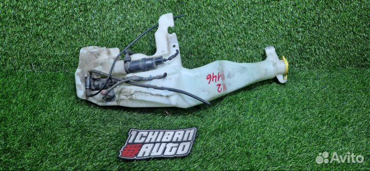 Бачок стеклоомывателя Jeep Grand Cherokee WK2 EXF