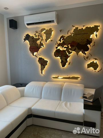 Карта мира из дерева