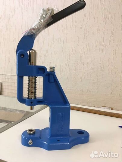 Пресс для швейной фурнитуры