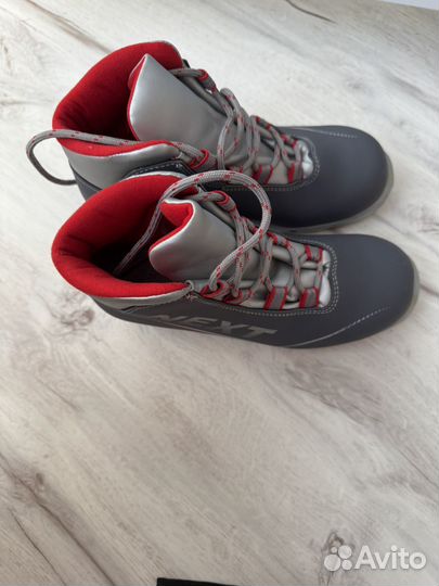 Лыжные ботинки классические