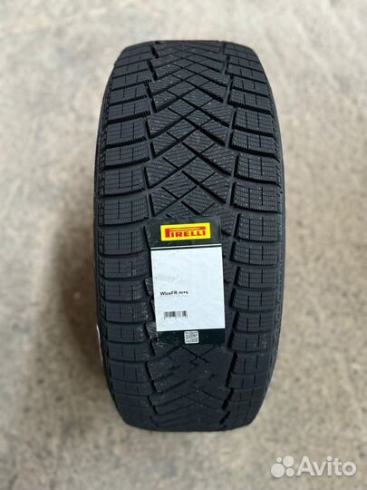 Pirelli Ice Zero FR 225/55 R17