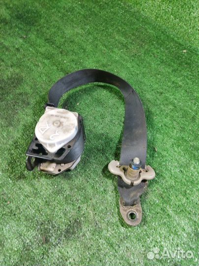 Ремень безопасности задний правый Mitsubishi