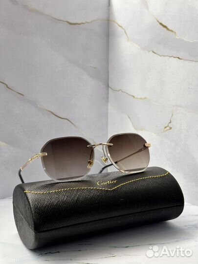 Солнцезащитные очки Cartier