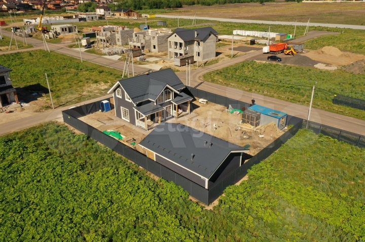 Дом 210 м² на участке 10 сот.