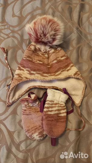 Комплект шапка и варежки