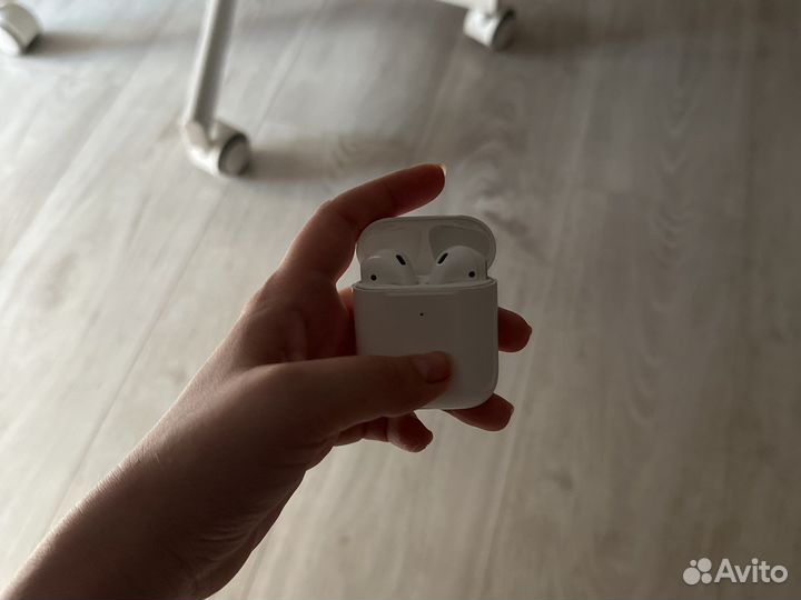Airpods 2
