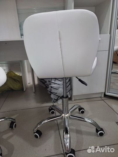 Офисное кресло новое
