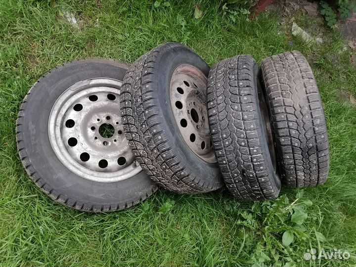 Tunga Zodiak 175/65 R14