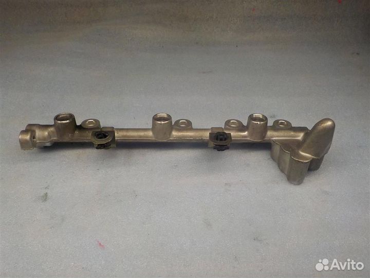 Рейка топливная (рампа) Mitsubishi Grandis 2003-2