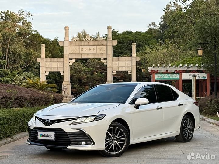 Toyota Camry 2.5 AT, 2021, 60 000 км